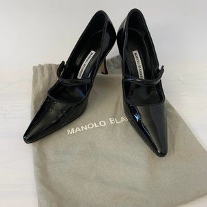 Manolo Blahnik Black Patent Leather Pointed Toe  Mary Jane Pumps Size 37 1/2